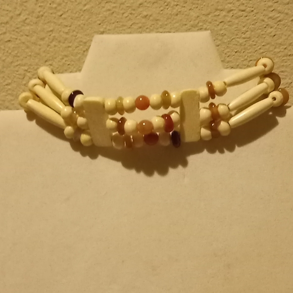 BEADED CHOKER NECKLACE - Picture 3 of 4